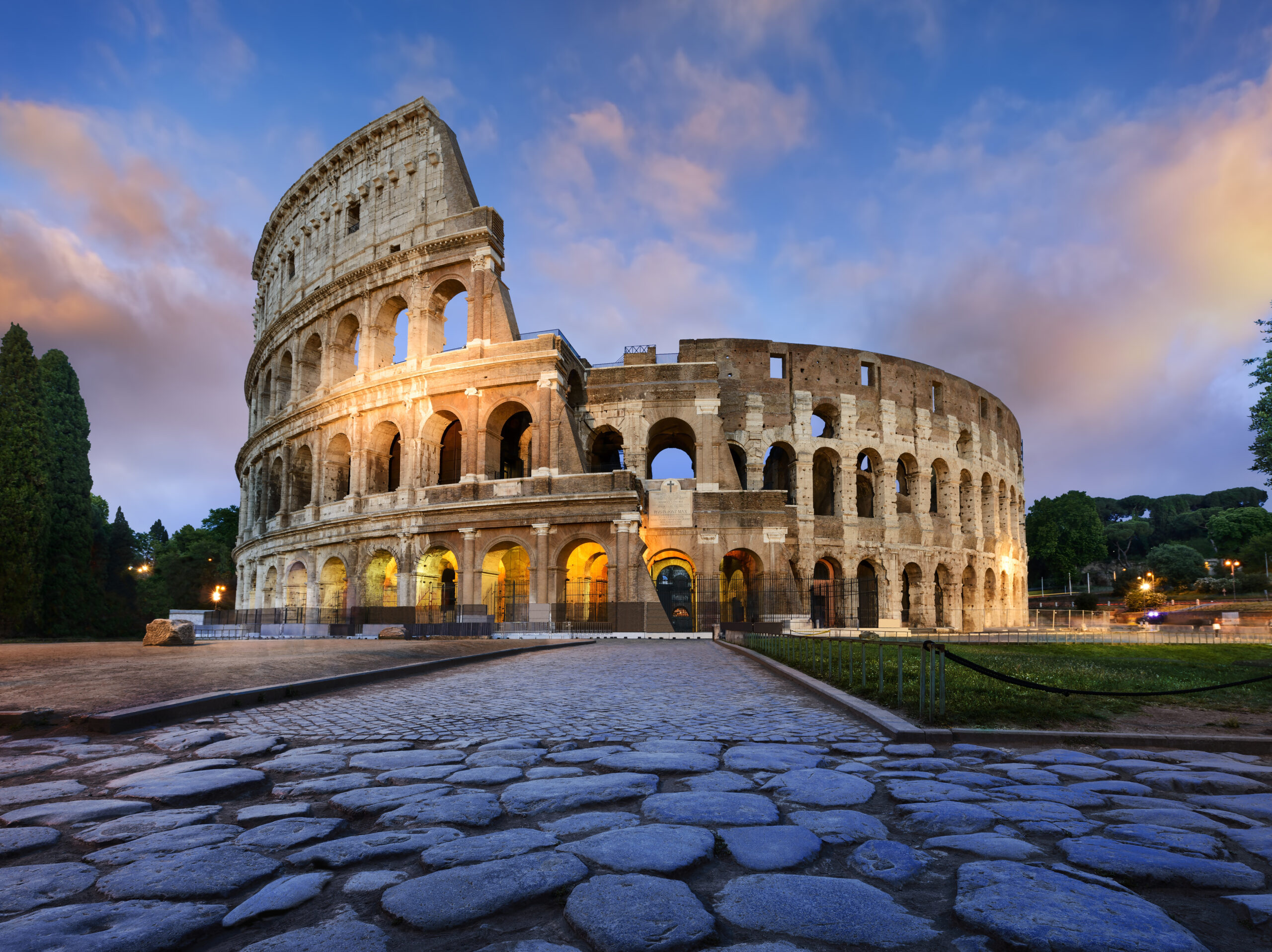 Adapting and transposing motifs (Theme: Romans)