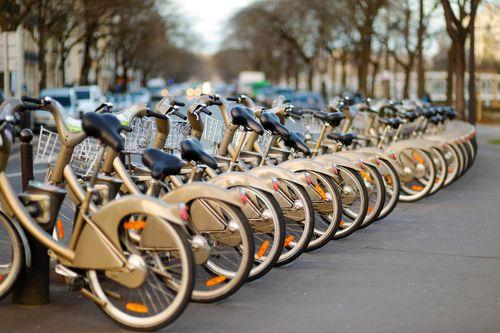 Paris rental bikes shutterstock 257829220
