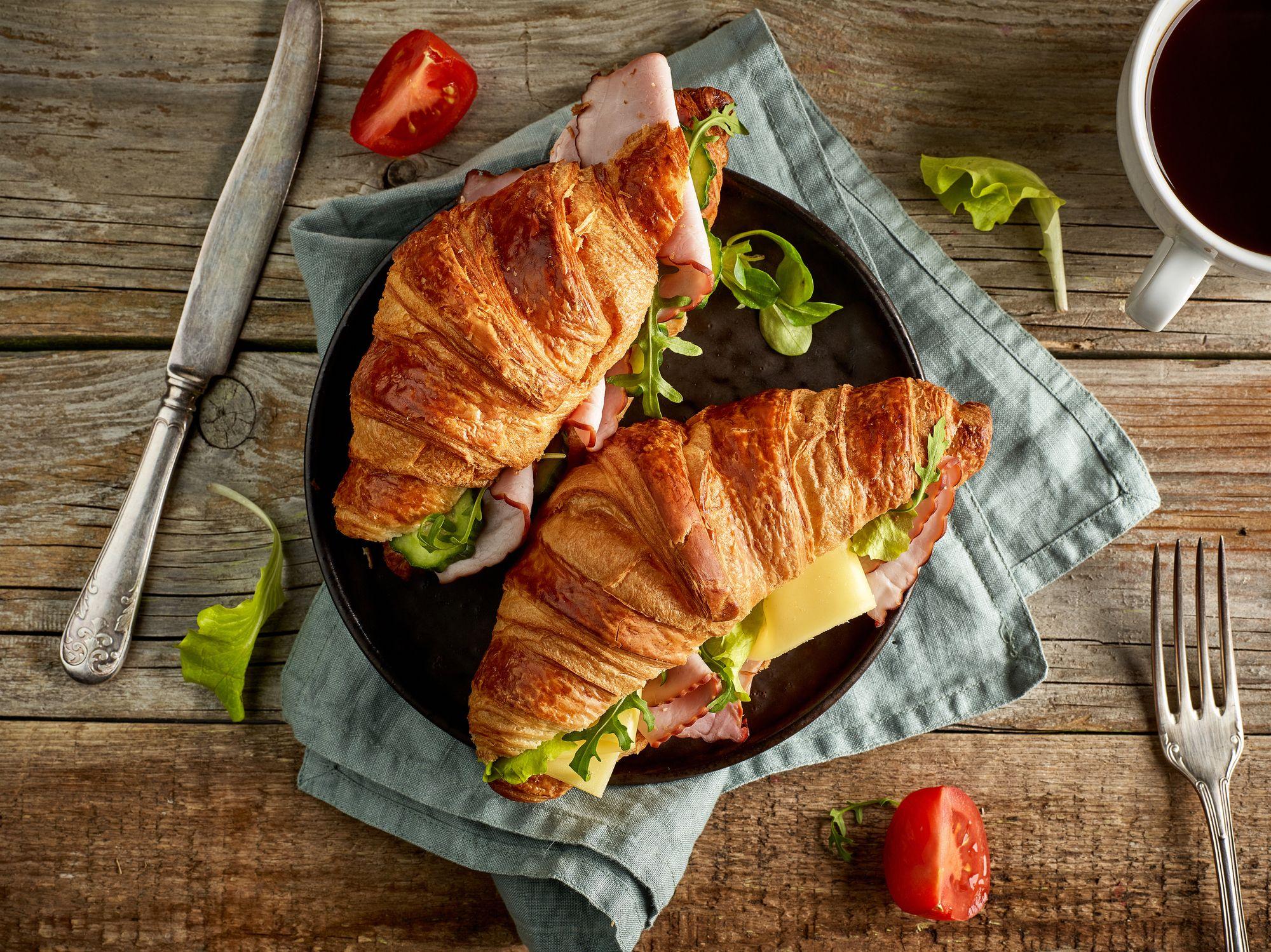 Croissant and ham iStock 905105686 Magone