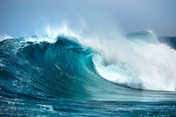 Wave iStock 104669275