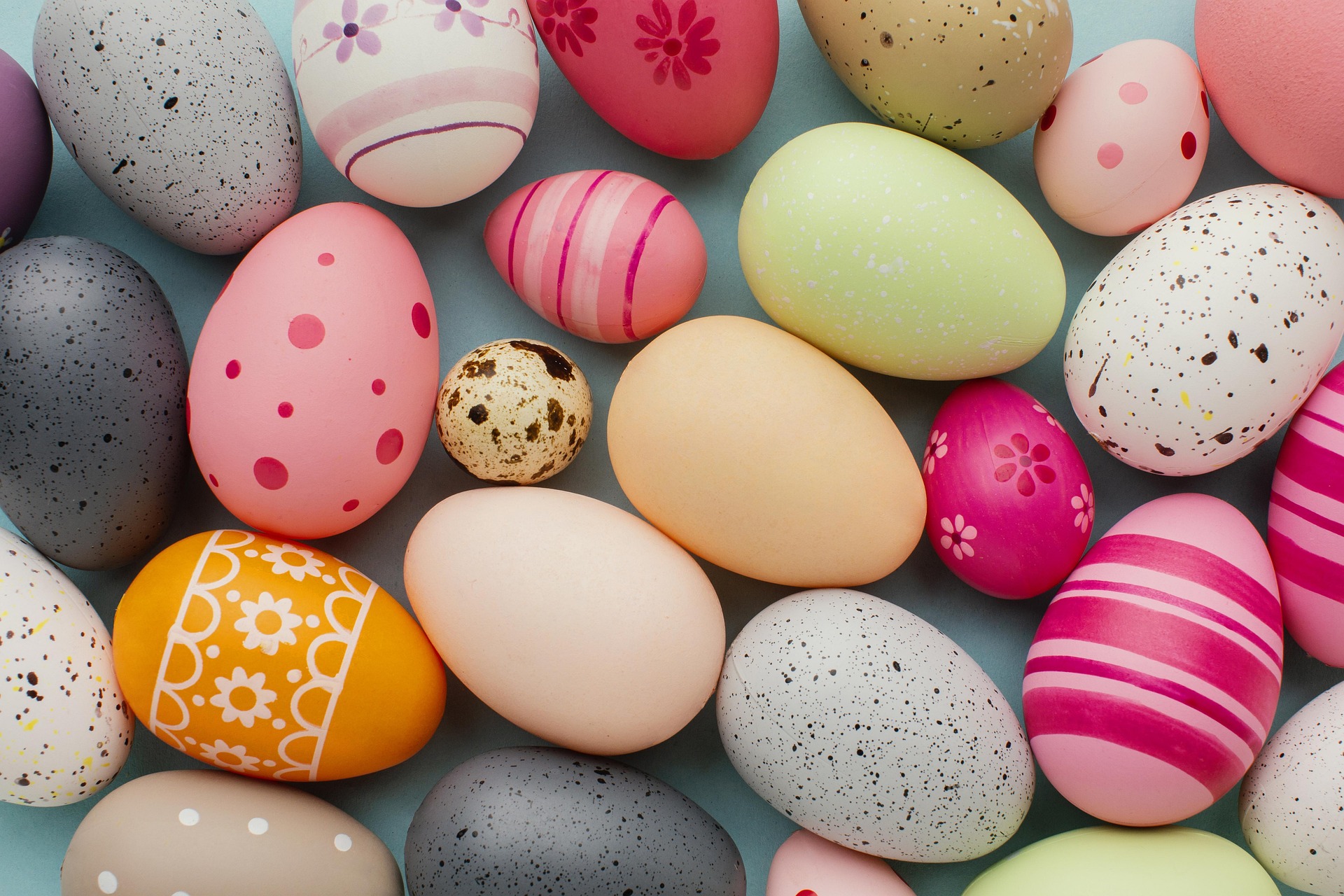 Easter: Hanging egg decoration