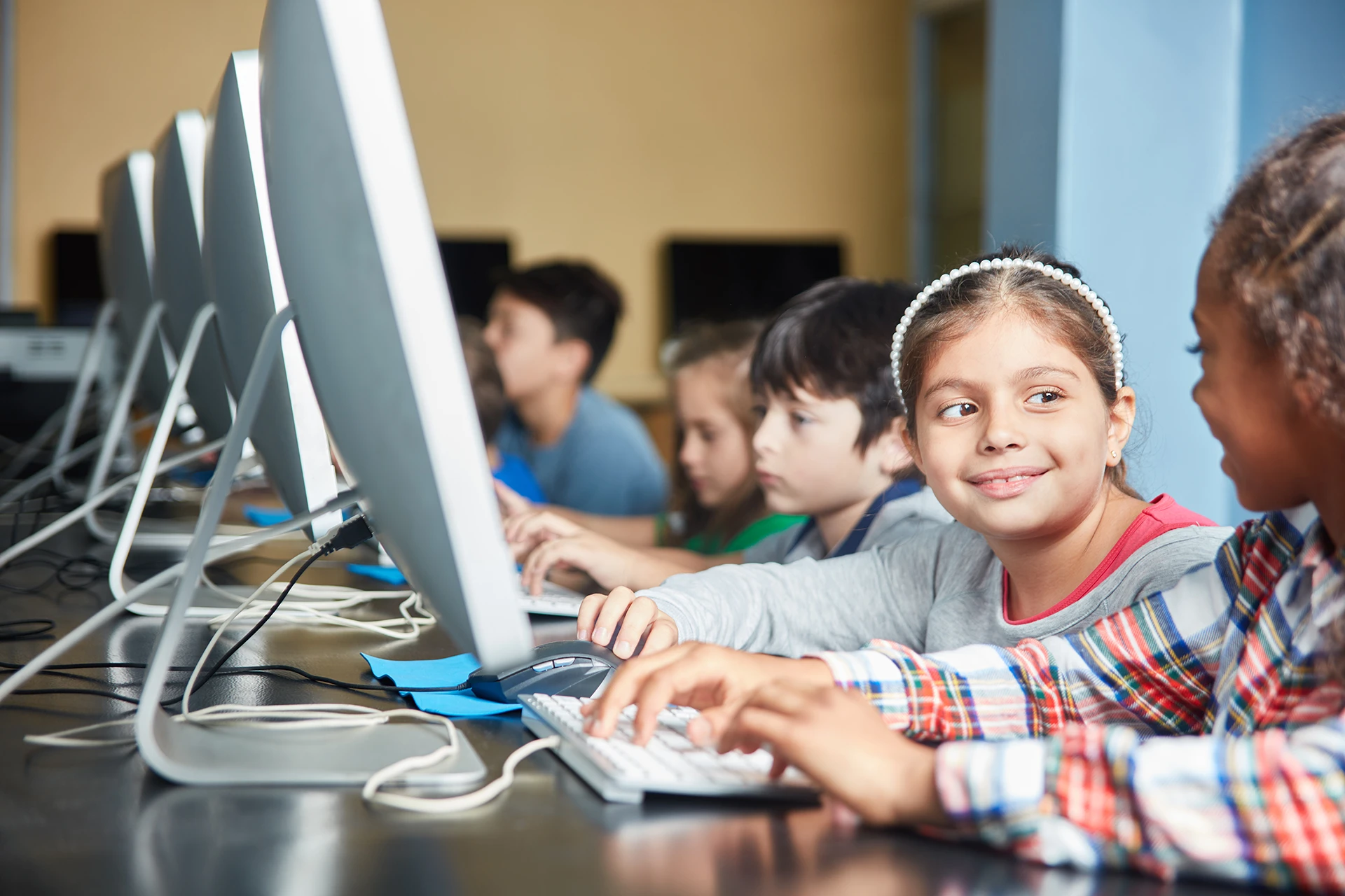 Lesson 1: Recognising computers