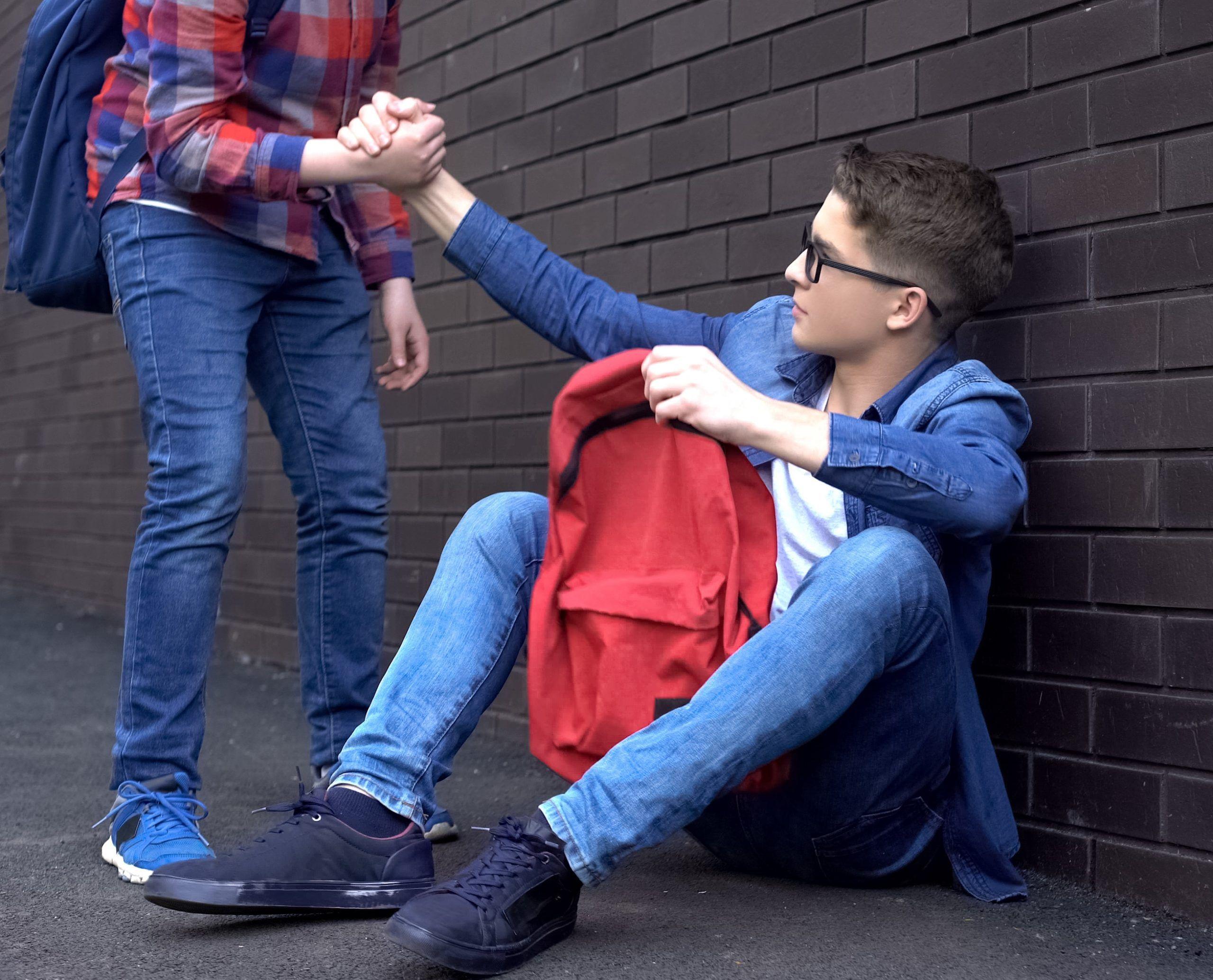 Буллинг в школе. Bullying видео. Дискриминация в школе. Struggling. Bullying видео.