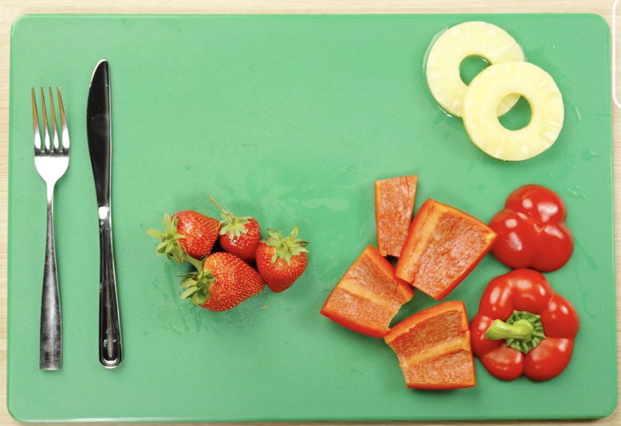 Pupil video: Cutting & juicing